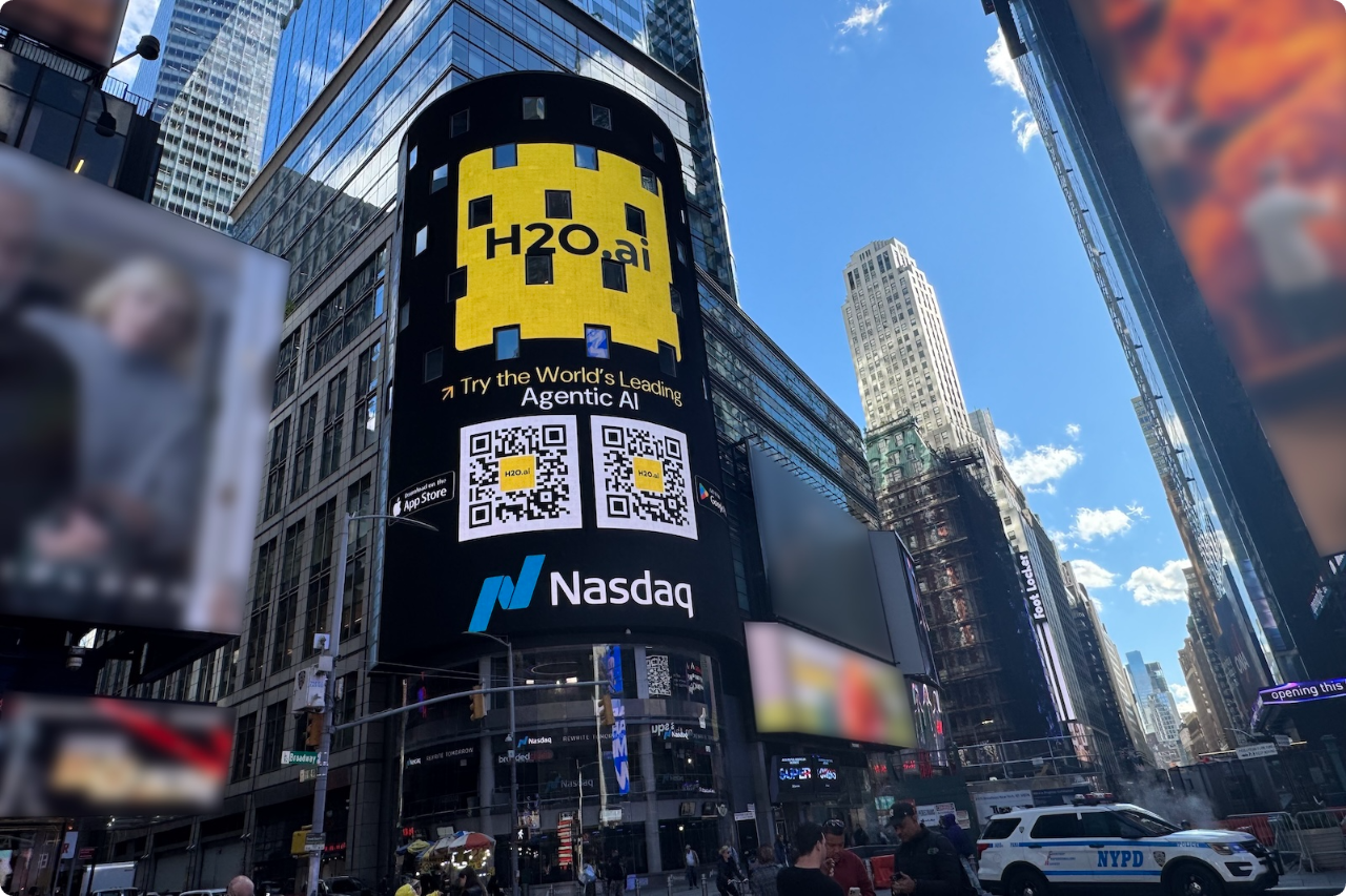 Nasdaq Tower with H2O AI AI-100